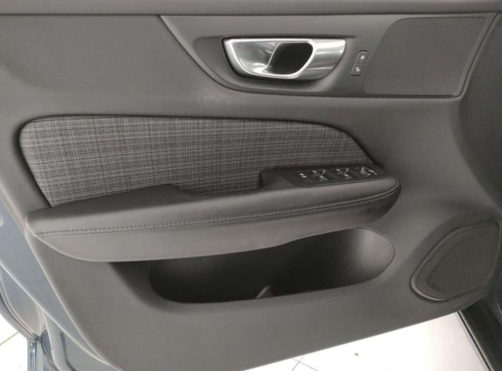 Volvo V60 usata a Modena (11)