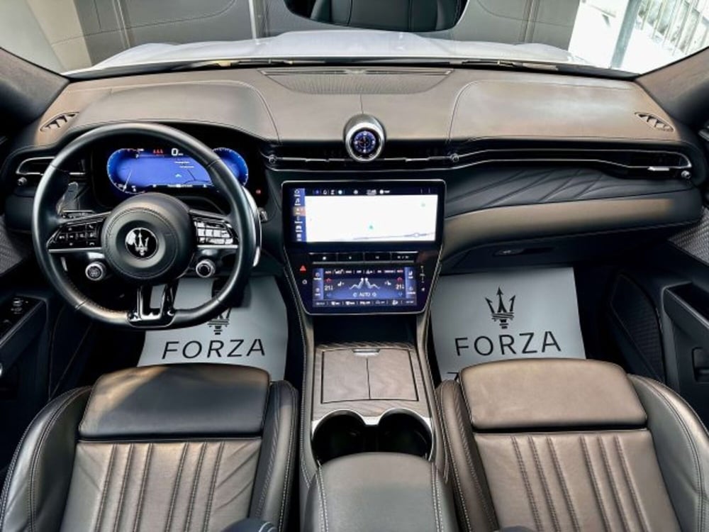 Maserati Grecale usata a Torino (15)