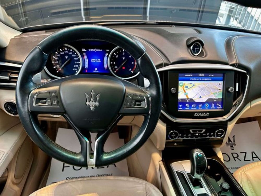 Maserati Ghibli usata a Torino (14)