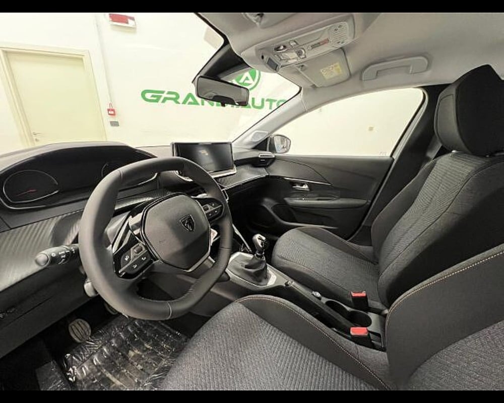 Peugeot 208 nuova a Alessandria (9)