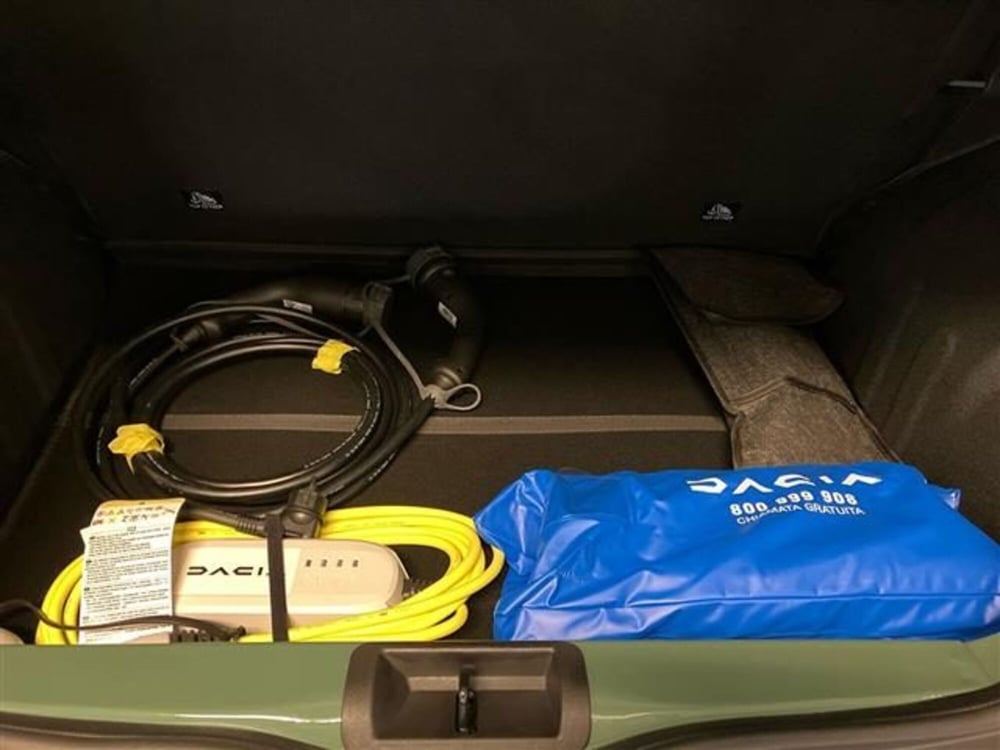 Dacia Spring nuova a Como (14)