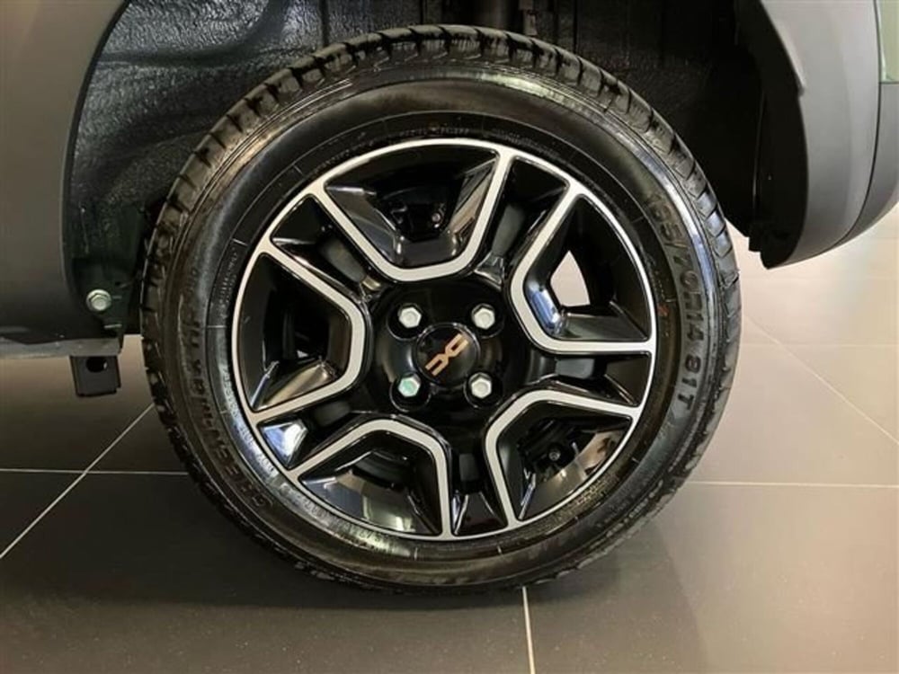 Dacia Spring nuova a Como (8)