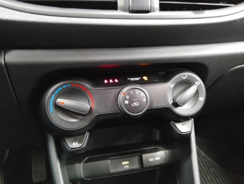 Kia Picanto usata a Como (16)