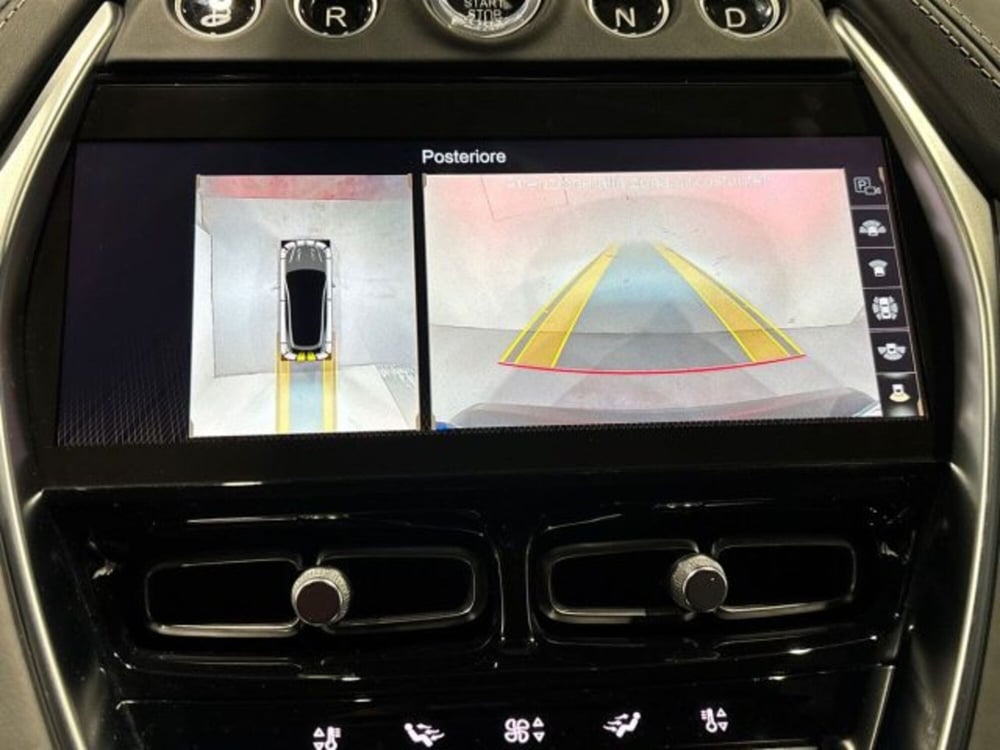 Aston Martin DBX usata a Bologna (12)
