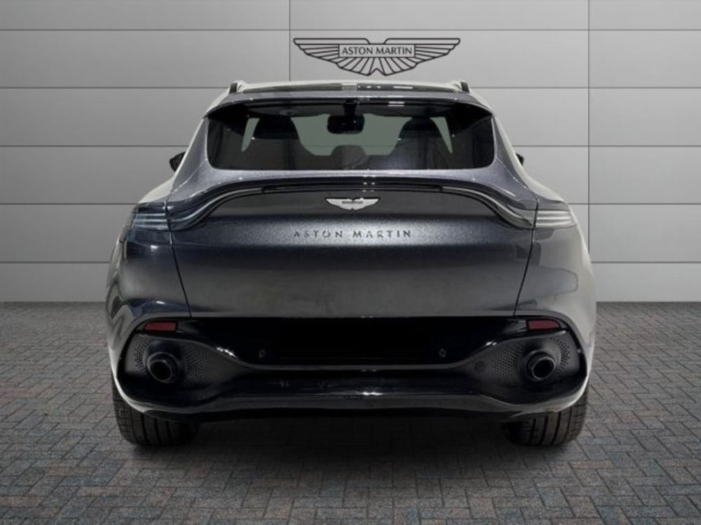 Aston Martin DBX usata a Bologna (6)