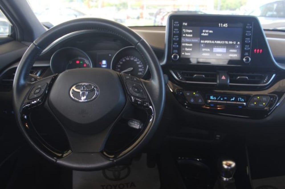 Toyota Toyota C-HR usata a Roma (10)