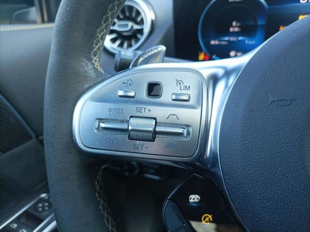 Mercedes-Benz GLA SUV usata a Milano (12)