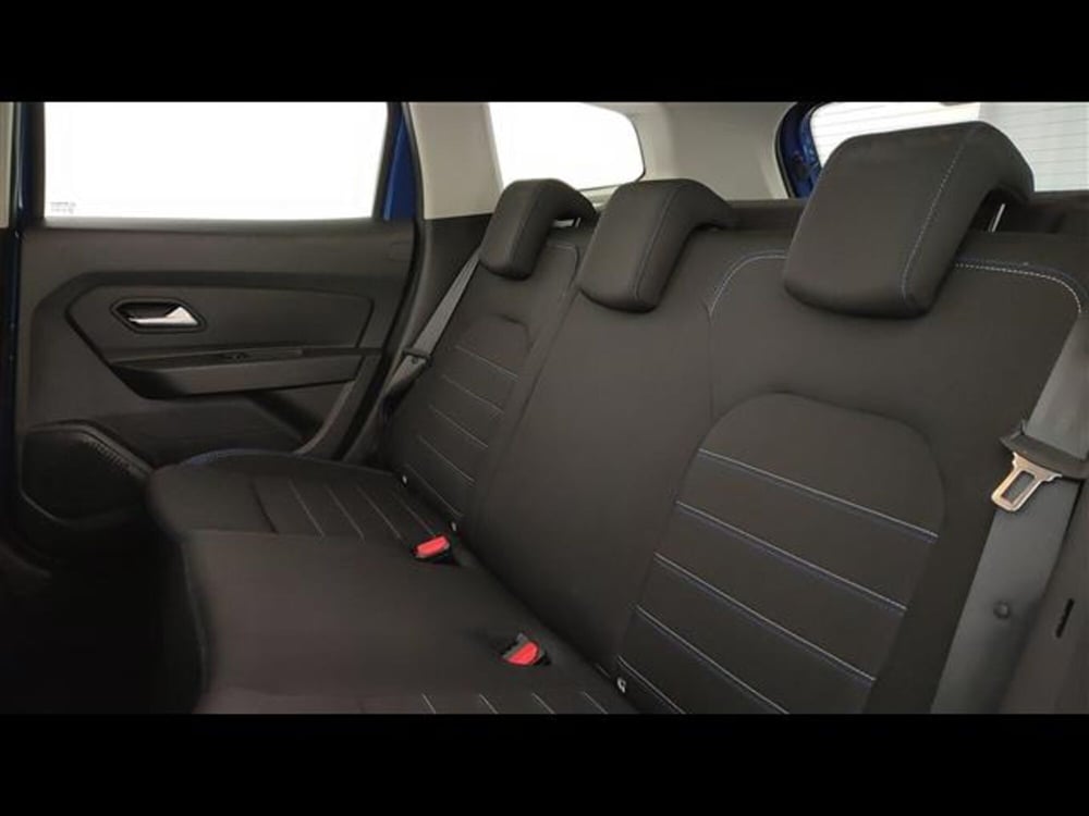 Dacia Duster usata a Milano (10)