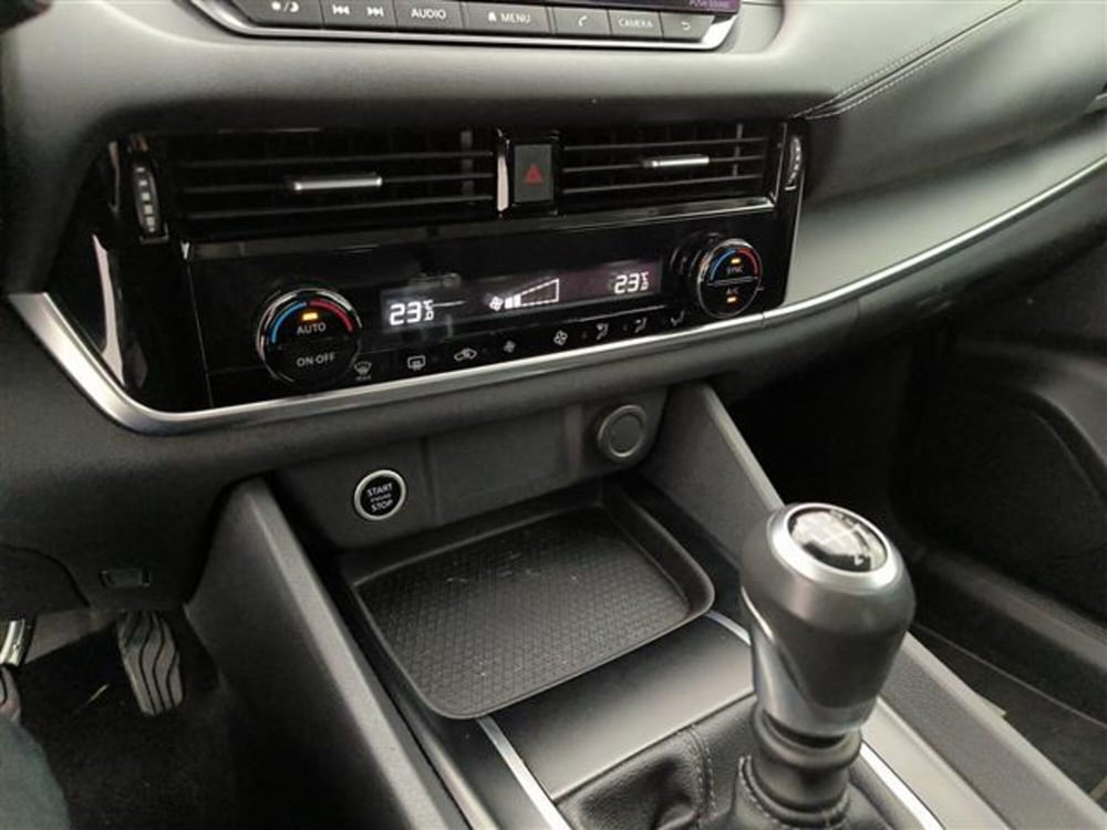 Nissan Qashqai usata a Milano (11)