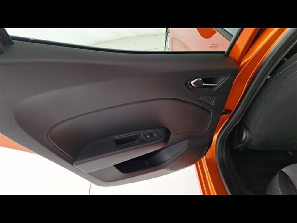 Renault Clio usata a Milano (9)