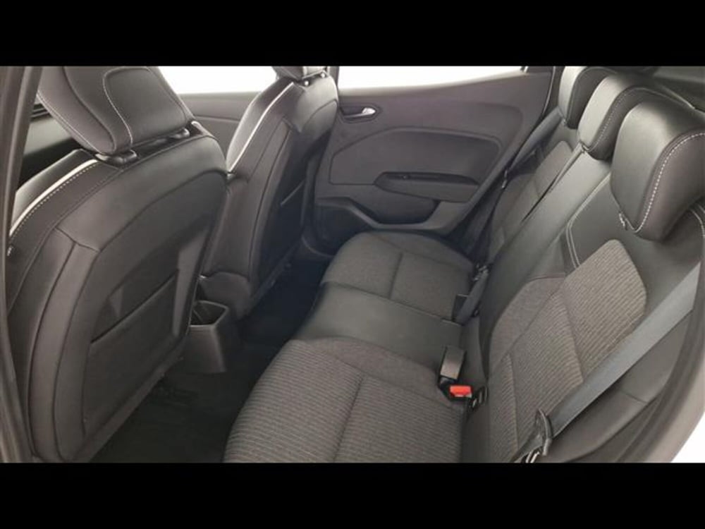 Renault Clio usata a Milano (14)