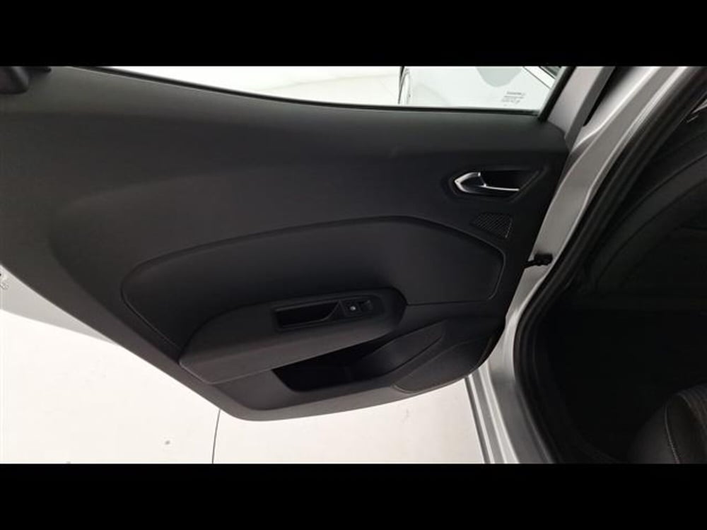 Renault Clio usata a Milano (8)