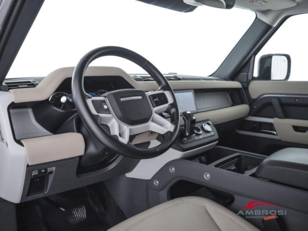 Land Rover Defender usata a Perugia (8)