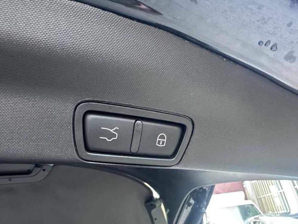 Alfa Romeo Stelvio usata a Torino (19)