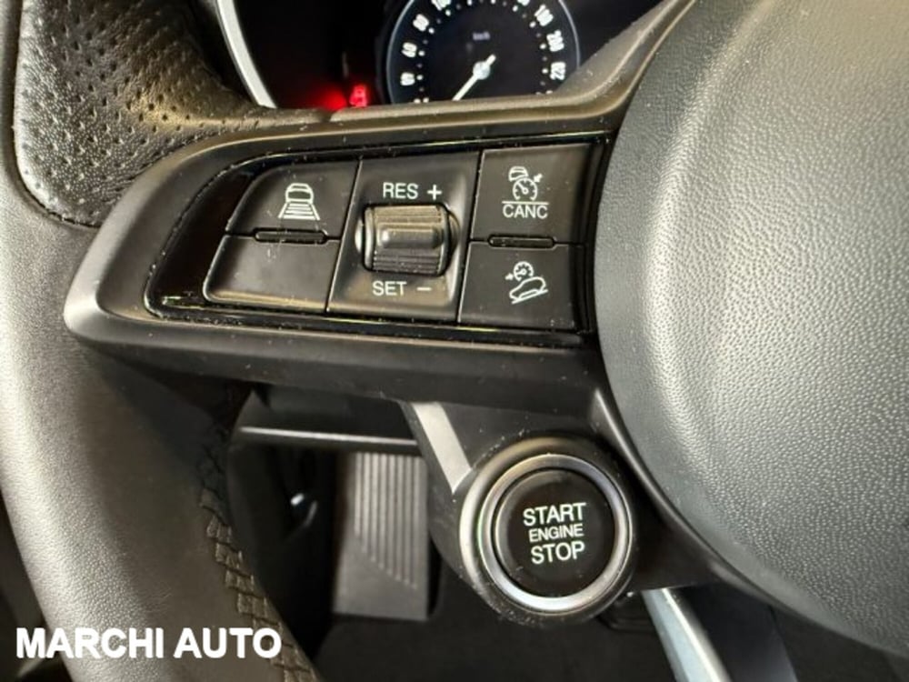 Alfa Romeo Stelvio usata a Perugia (14)