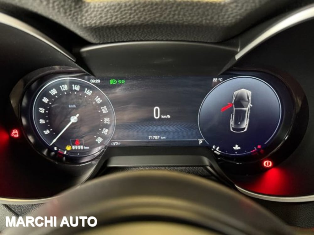 Alfa Romeo Stelvio usata a Perugia (17)