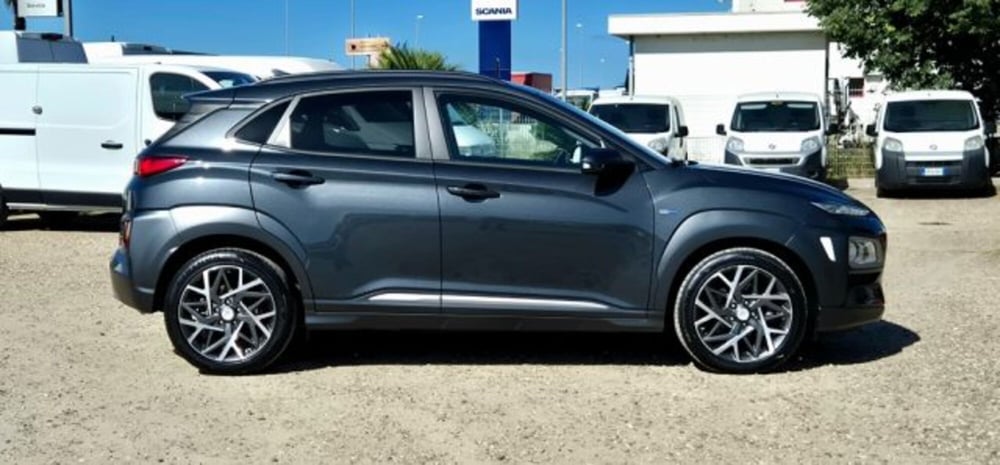 Hyundai Kona usata a Oristano (7)