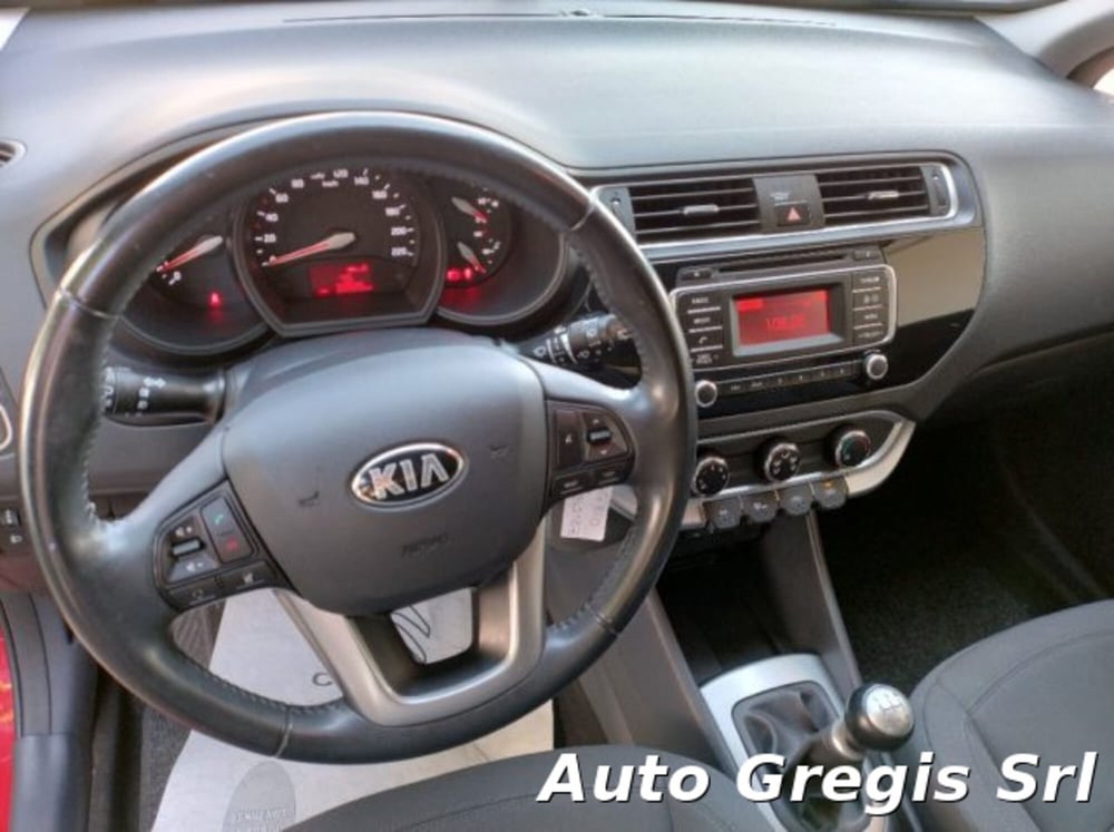 Kia Rio usata a Milano (10)