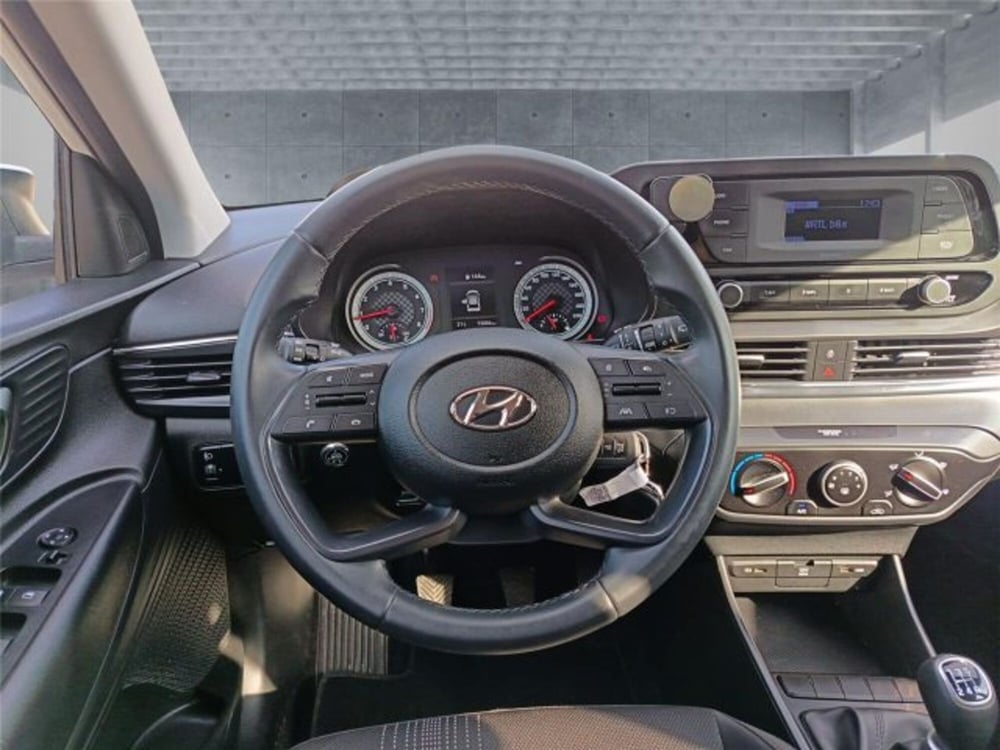 Hyundai Bayon usata a Bari (12)