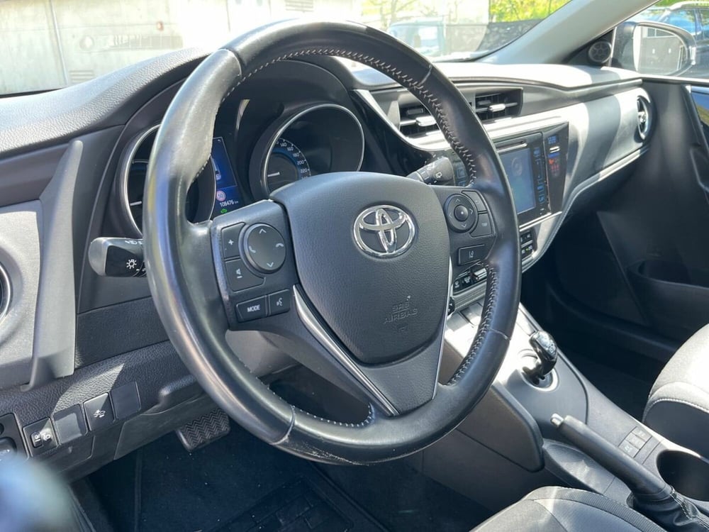 Toyota Auris usata a Sondrio (15)