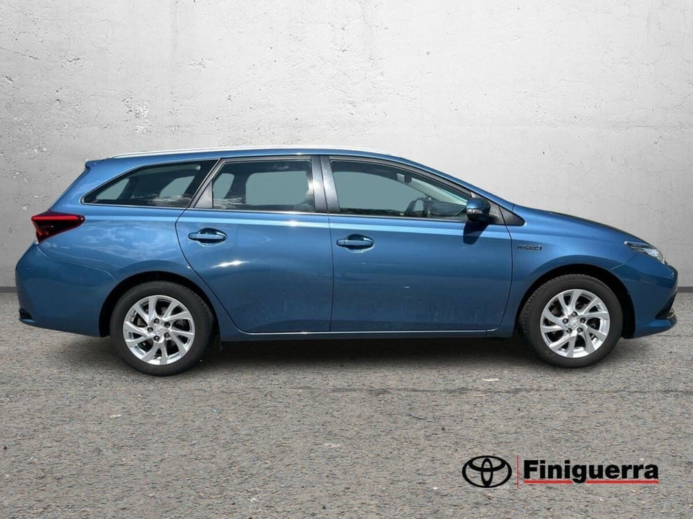 Toyota Auris usata a Sondrio (5)