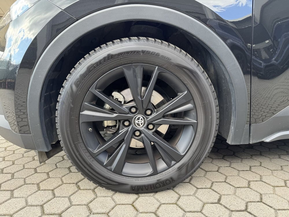 Toyota Toyota C-HR usata a Como (13)