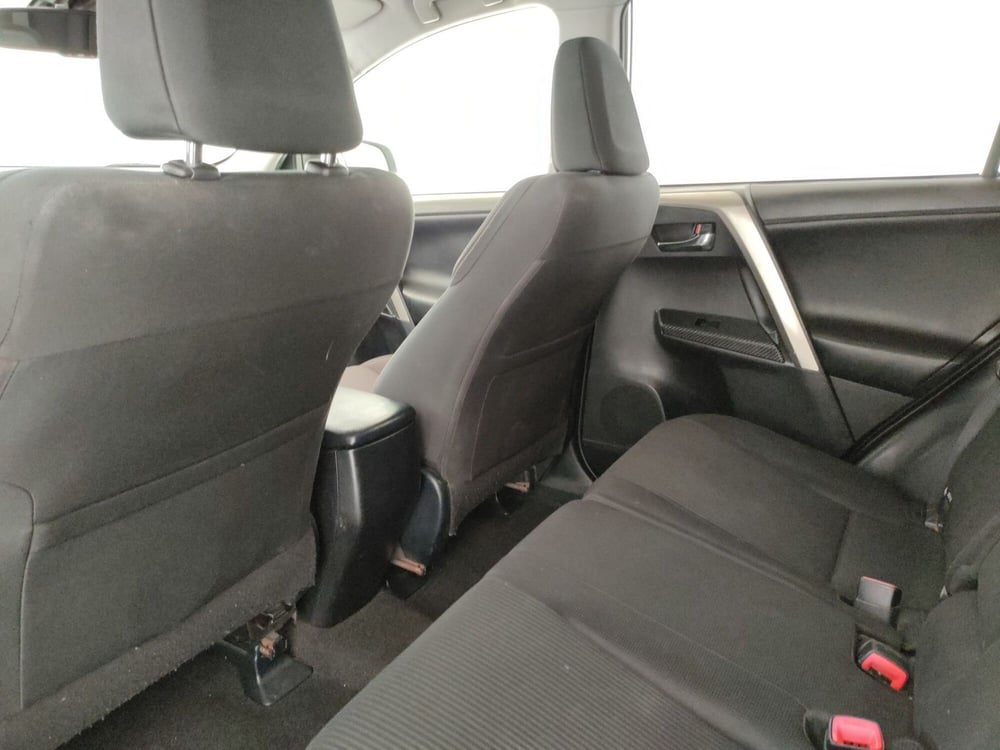 Toyota Rav4 usata a Caserta (15)
