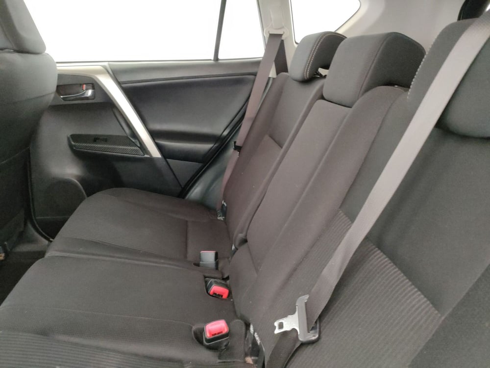 Toyota Rav4 usata a Caserta (16)