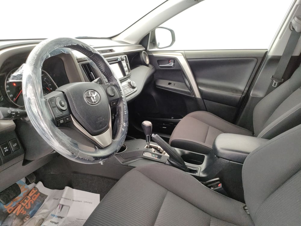 Toyota Rav4 usata a Caserta (18)