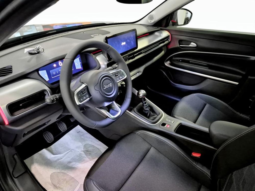Jeep Avenger nuova a Padova (10)