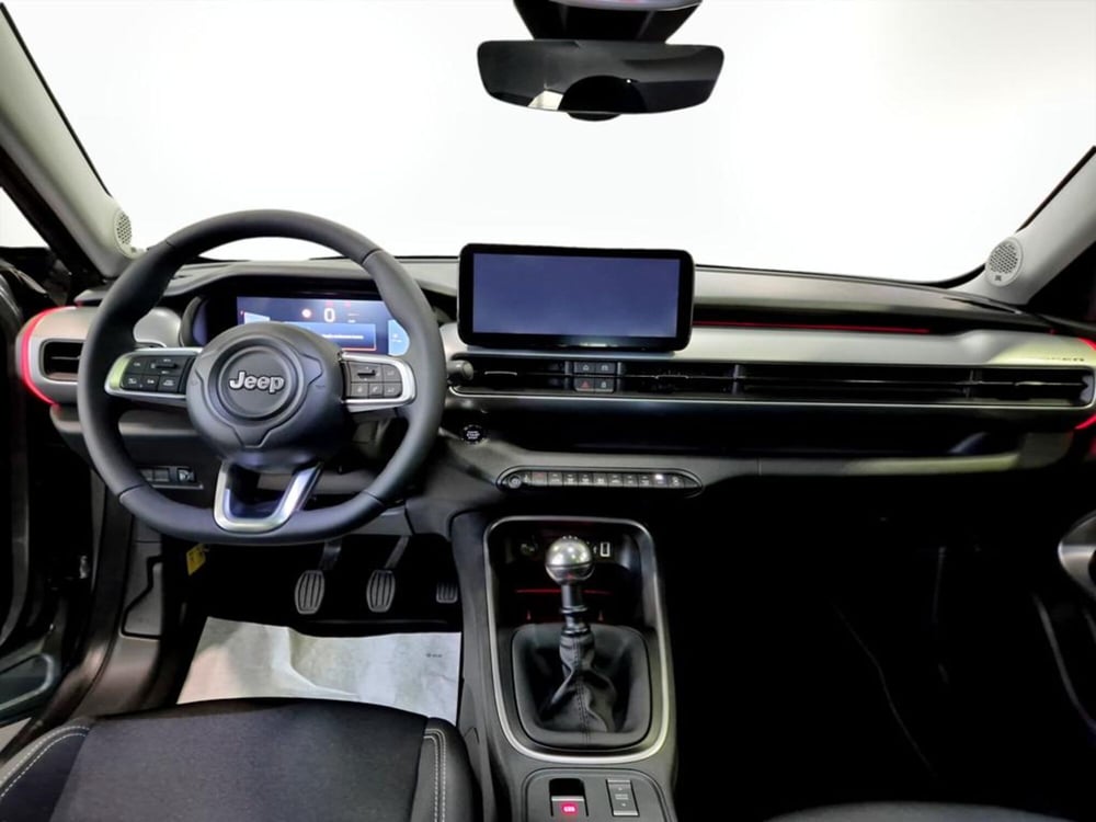 Jeep Avenger nuova a Padova (11)