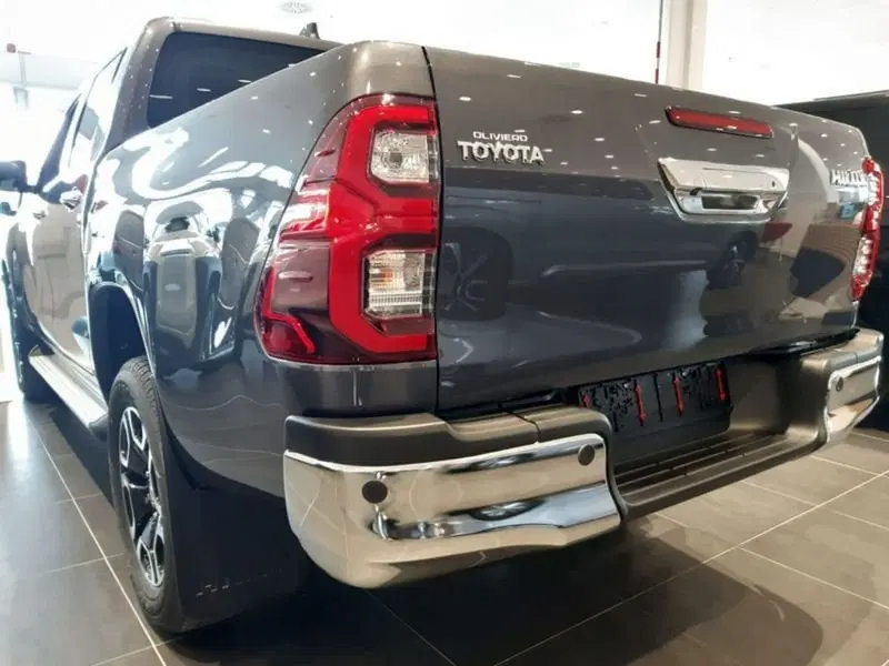 Toyota Hilux nuova a Vicenza (11)