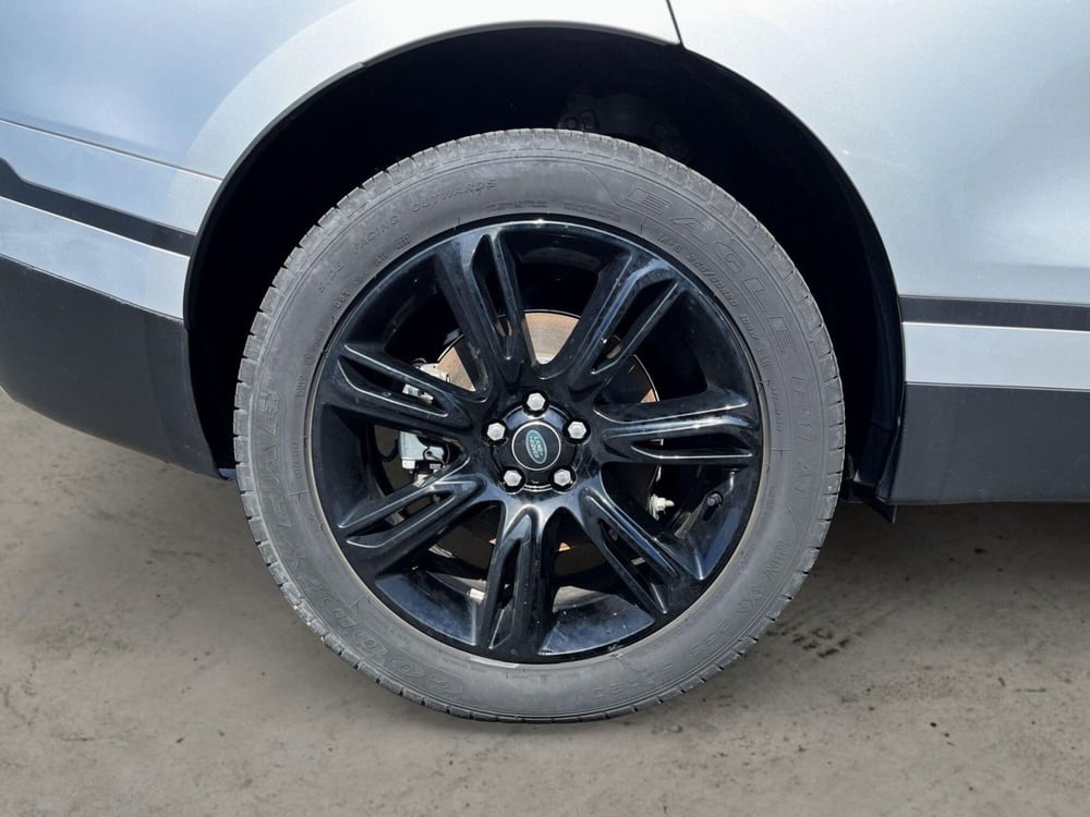 Land Rover Range Rover Velar usata a Catania (9)