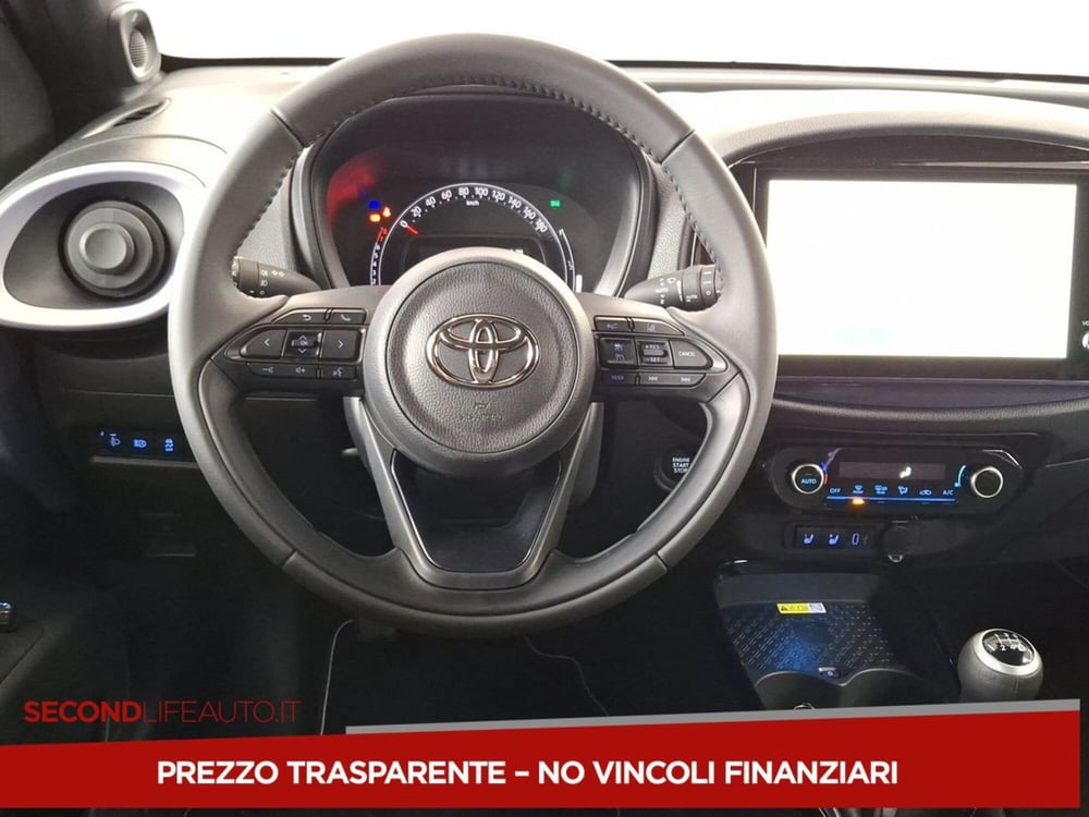 Toyota Aygo X nuova a Roma (10)