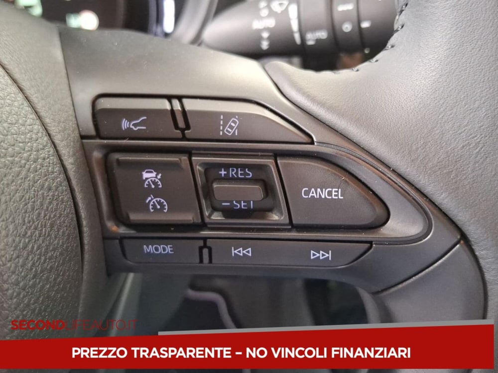 Toyota Aygo X nuova a Roma (11)