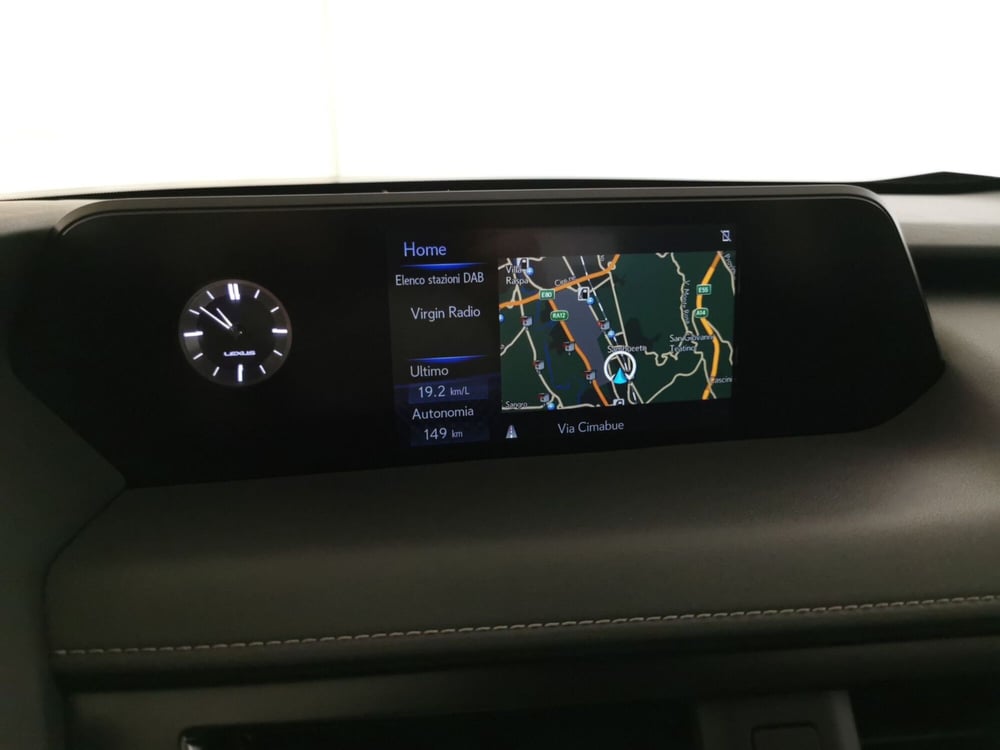 Lexus UX usata a Chieti (16)