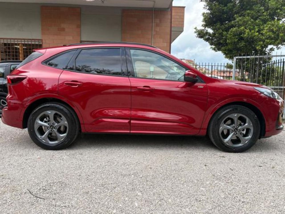 Ford Kuga nuova a Roma (10)