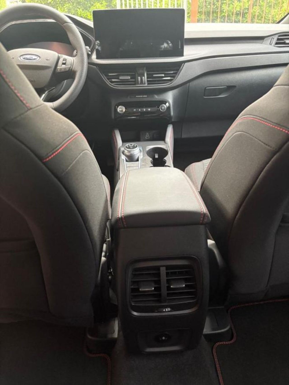 Ford Kuga nuova a Roma (17)