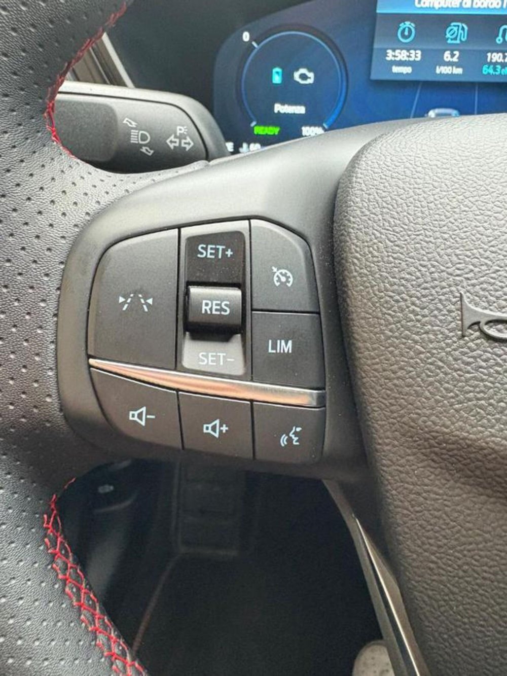 Ford Kuga nuova a Roma (20)