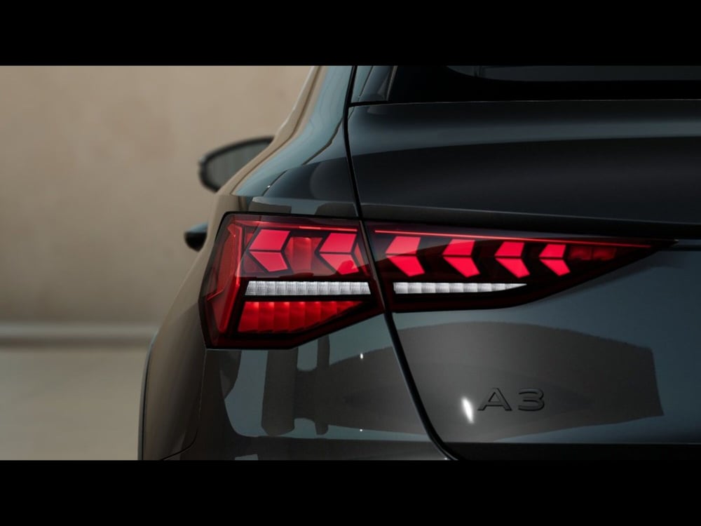 Audi A3 allstreet nuova a Livorno (6)