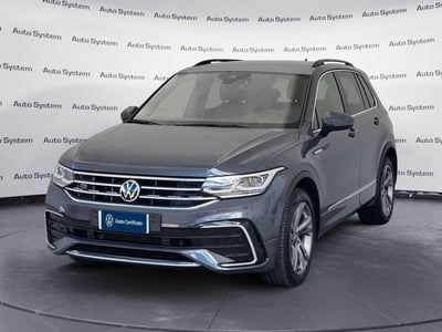 Volkswagen Tiguan 2.0 TDI 150 CV SCR DSG 4MOTION R-Line del 2021 usata a Palermo