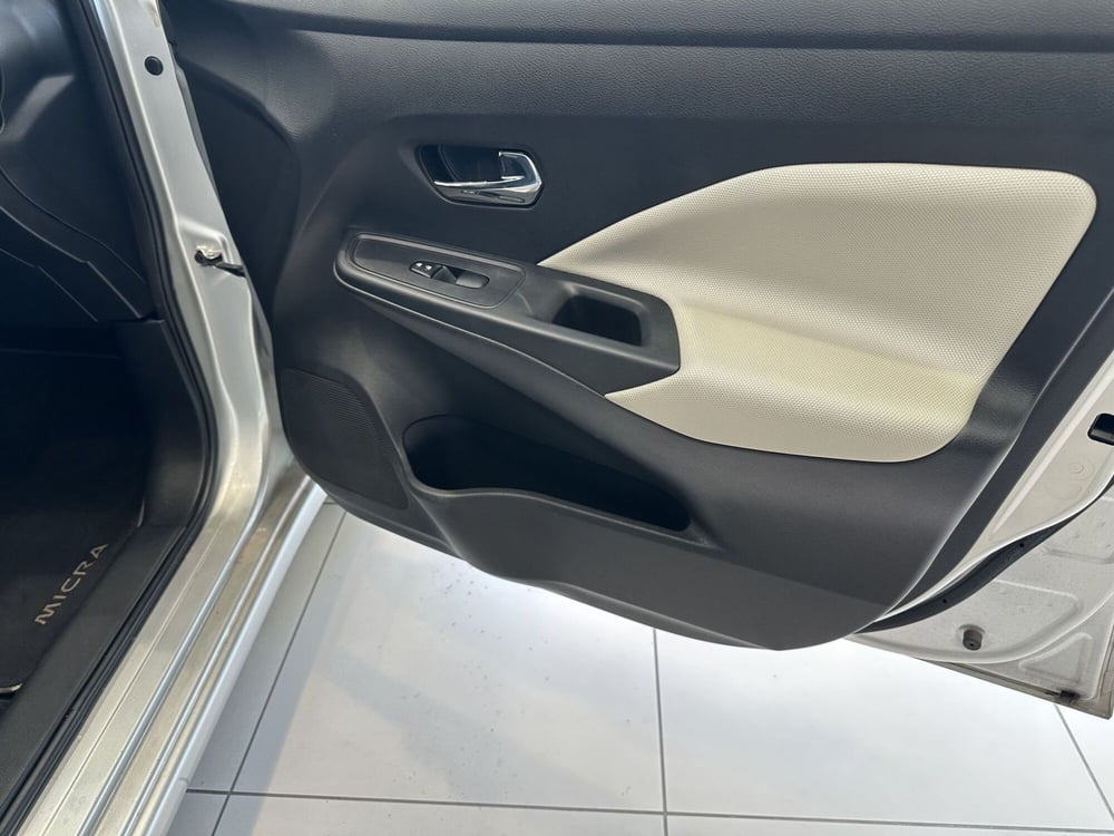 Nissan Micra usata a Latina (16)