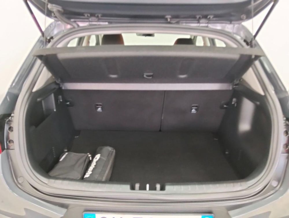 Kia Stonic usata a Como (18)