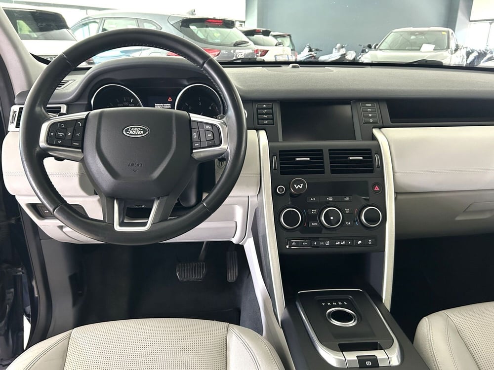 Land Rover Discovery Sport usata a Ferrara (10)