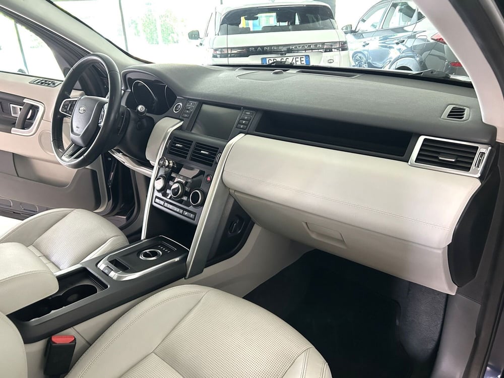 Land Rover Discovery Sport usata a Ferrara (11)