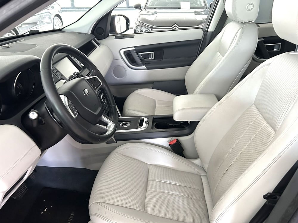 Land Rover Discovery Sport usata a Ferrara (7)
