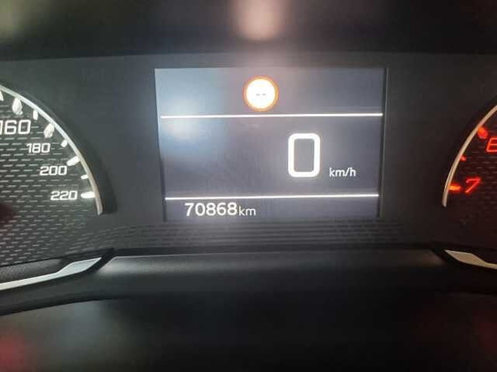 Peugeot 208 usata a Siena (9)
