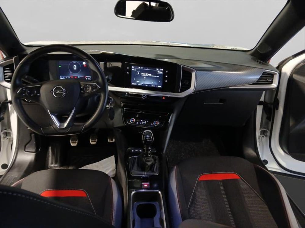 Opel Mokka usata a Genova (11)