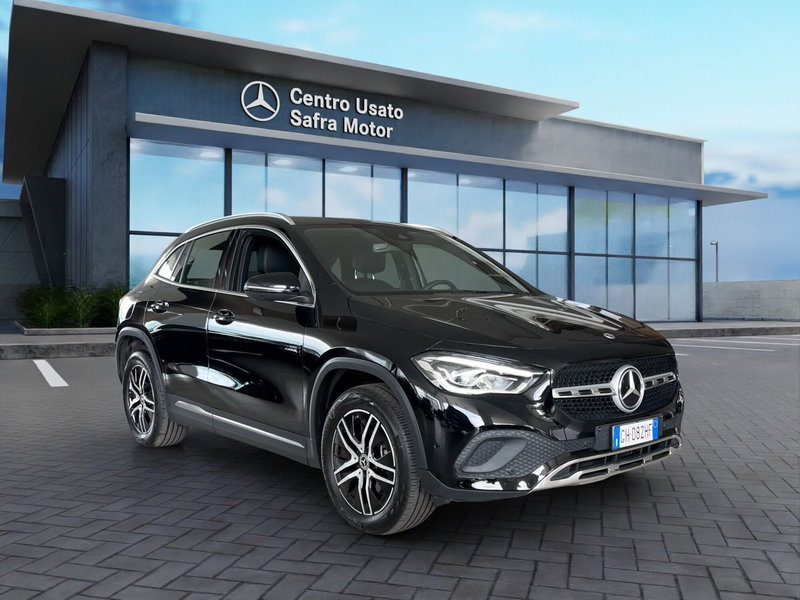 Mercedes-Benz GLA SUV usata a Cosenza