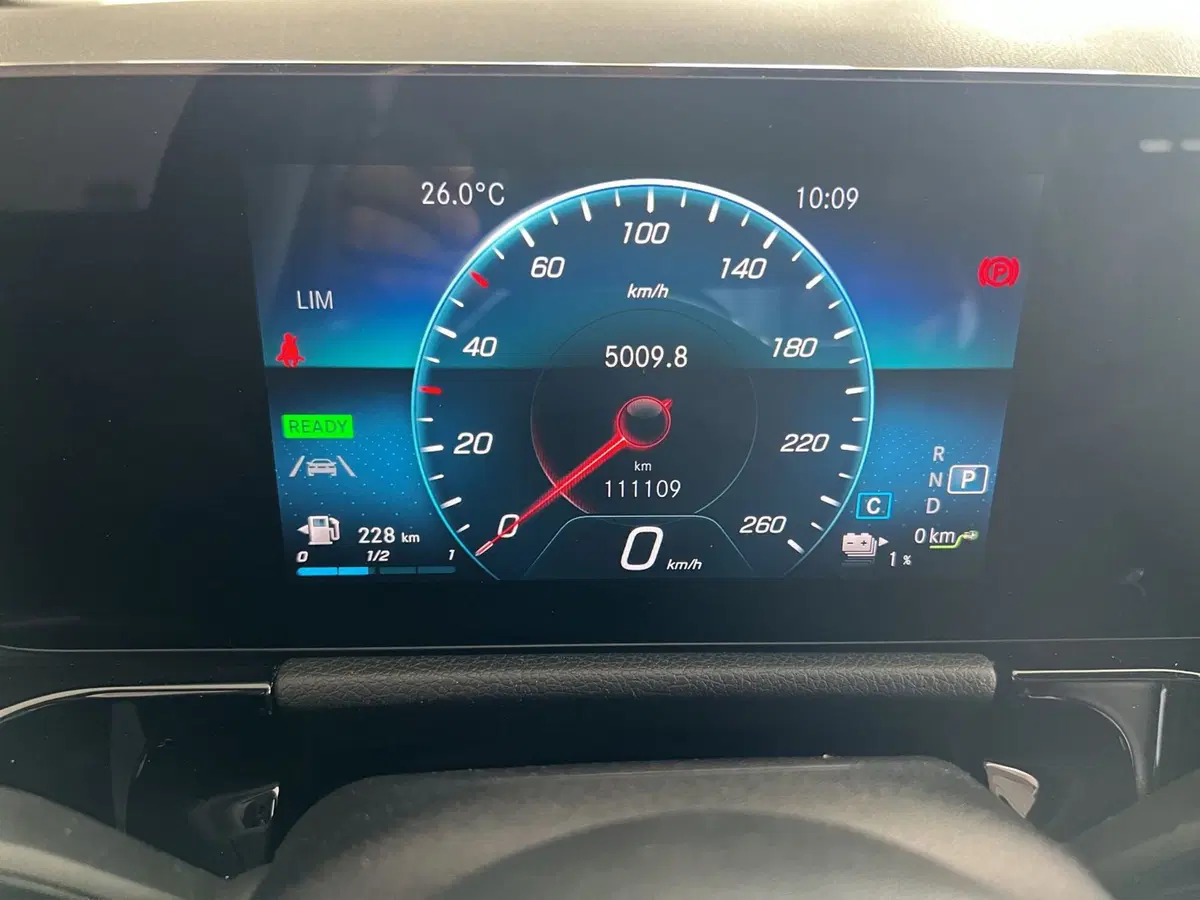Mercedes-Benz GLA SUV usata a Cosenza (11)